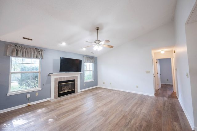 12853 Longleaf Lane, Fishers, IN 46038