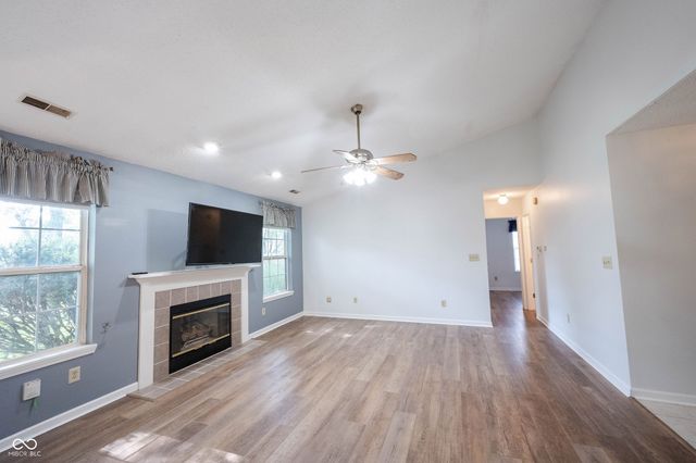 12853 Longleaf Lane, Fishers, IN 46038