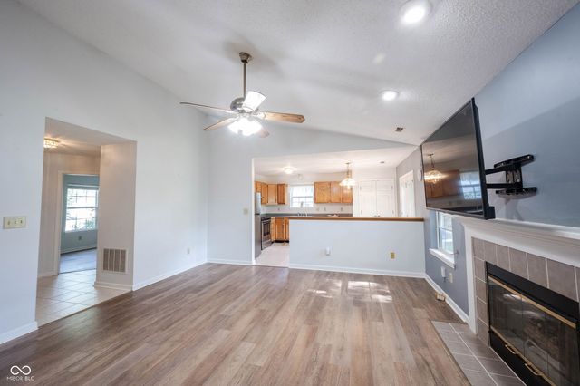 12853 Longleaf Lane, Fishers, IN 46038