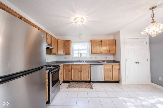 12853 Longleaf Lane, Fishers, IN 46038