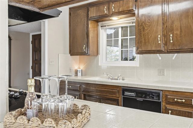 5605 Halifax, Bakersfield, CA 93309