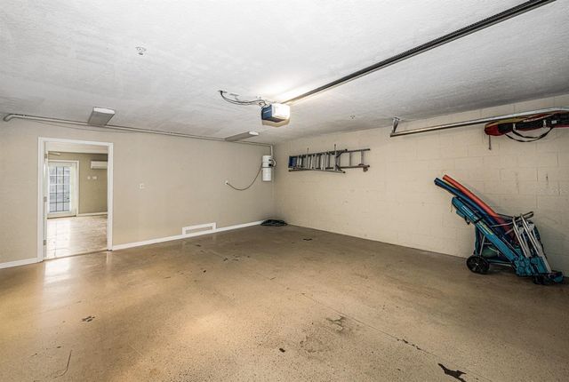 106 YACHT CLUB CIRCLE, North Redington Beach, FL 33708