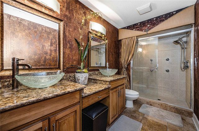 106 YACHT CLUB CIRCLE, North Redington Beach, FL 33708