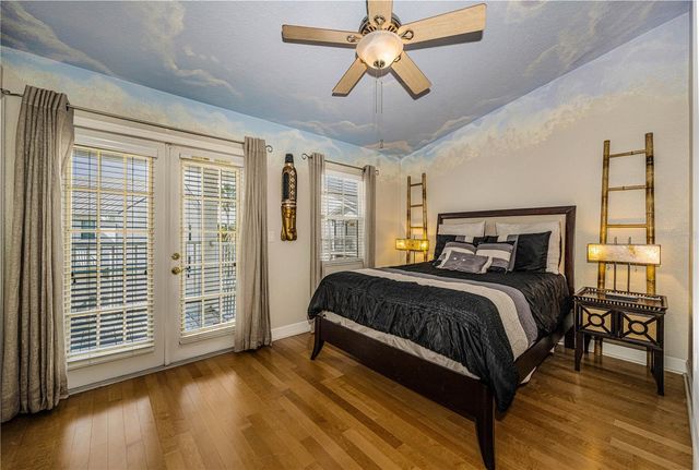 106 YACHT CLUB CIRCLE, North Redington Beach, FL 33708