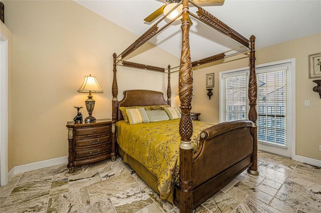 106 YACHT CLUB CIRCLE, North Redington Beach, FL 33708