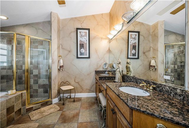 106 YACHT CLUB CIRCLE, North Redington Beach, FL 33708