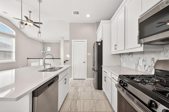 9442 Starlight Oak Drive, Missouri City, TX 77459