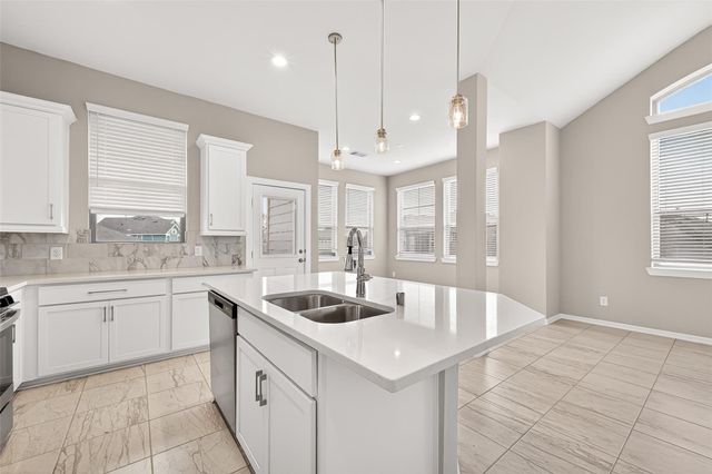 9442 Starlight Oak Drive, Missouri City, TX 77459