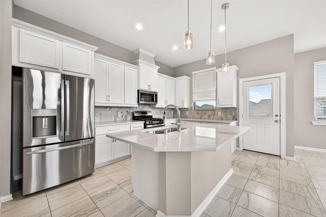 9442 Starlight Oak Drive, Missouri City, TX 77459