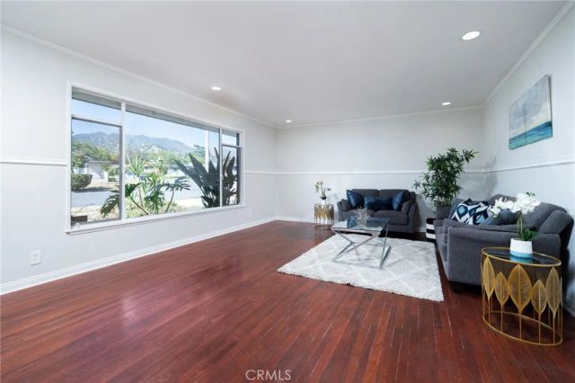 1032 E Buckboard, Glendora, CA 91741