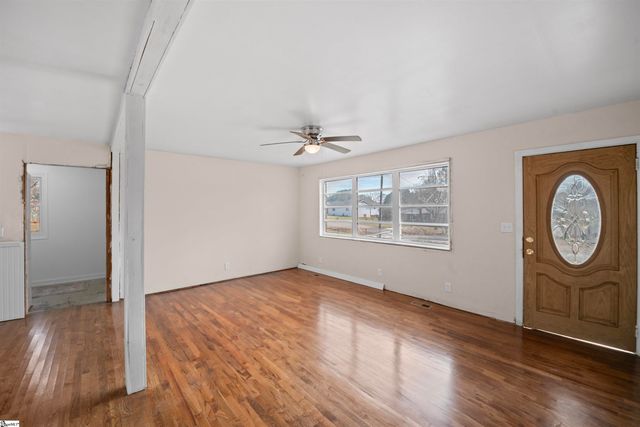 11 El Paso Drive, Greenville, SC 29617