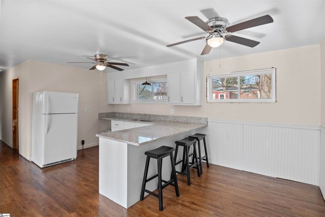 11 El Paso Drive, Greenville, SC 29617