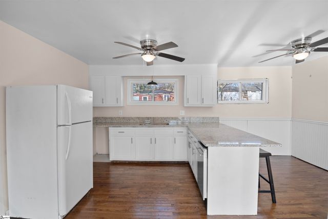 11 El Paso Drive, Greenville, SC 29617