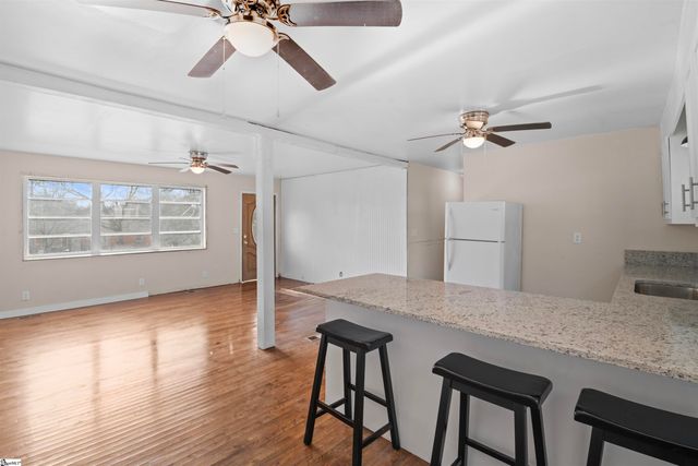 11 El Paso Drive, Greenville, SC 29617