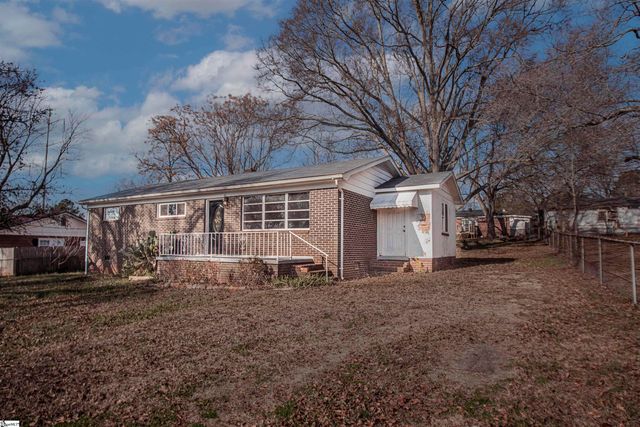 11 El Paso Drive, Greenville, SC 29617