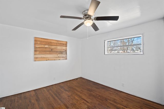 11 El Paso Drive, Greenville, SC 29617