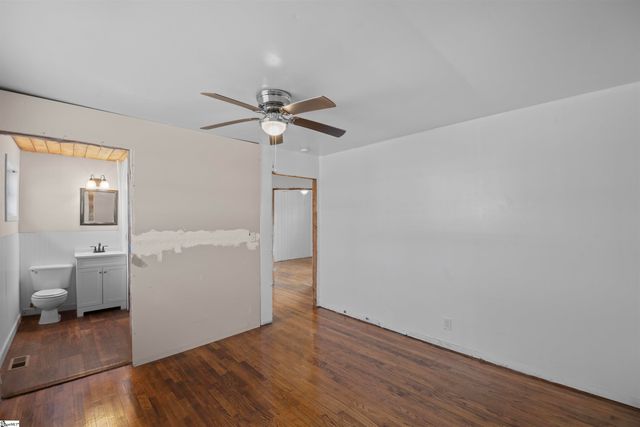 11 El Paso Drive, Greenville, SC 29617