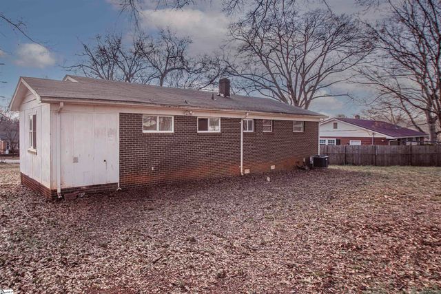 11 El Paso Drive, Greenville, SC 29617