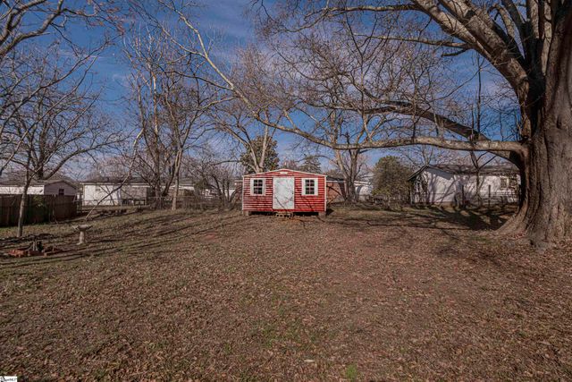 11 El Paso Drive, Greenville, SC 29617