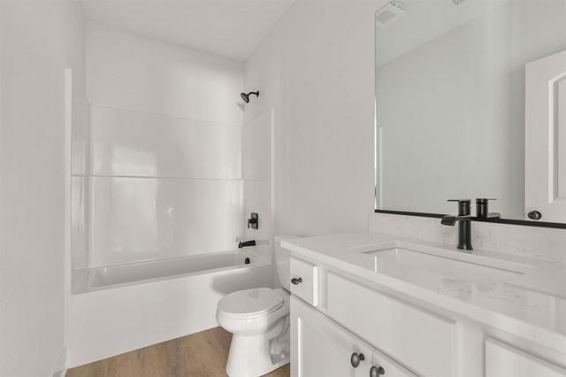 3185 NW Prescott Court, Grimes, IA 50111