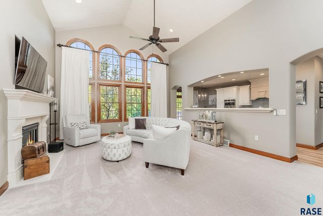 6229 S Tomar Rd, Sioux Falls, SD 57108