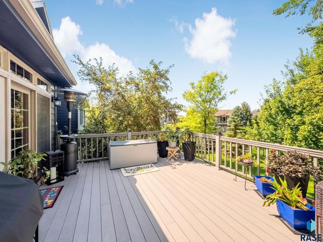 6229 S Tomar Rd, Sioux Falls, SD 57108