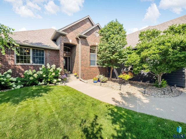 6229 S Tomar Rd, Sioux Falls, SD 57108