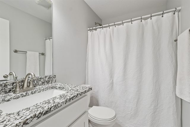 2715 NW Casey Jones Lane, Ankeny, IA 50023