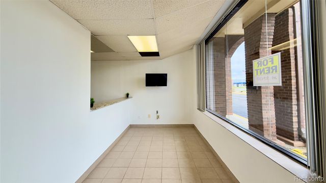 28917 7 Mile Road, Livonia, MI 48152