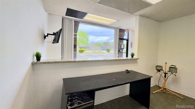 28917 7 Mile Road, Livonia, MI 48152