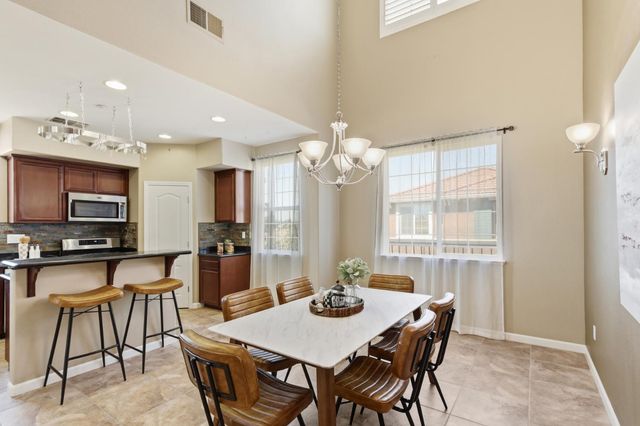 1789 Camino Real Way, Roseville, CA 95747