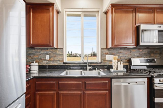 1789 Camino Real Way, Roseville, CA 95747