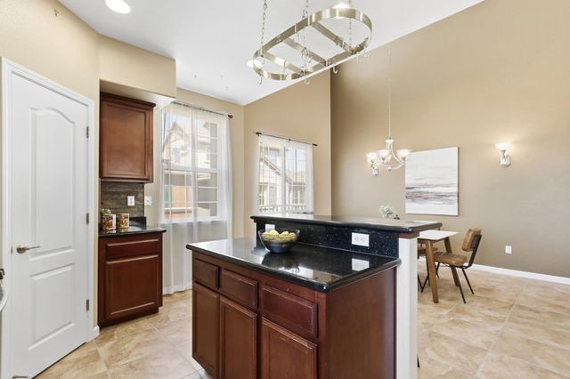 1789 Camino Real Way, Roseville, CA 95747