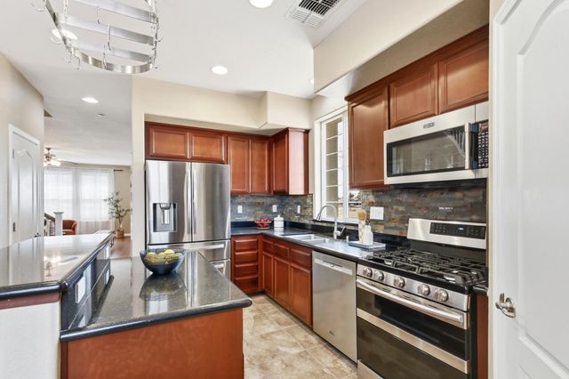 1789 Camino Real Way, Roseville, CA 95747