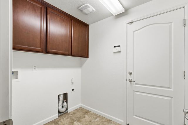 1789 Camino Real Way, Roseville, CA 95747