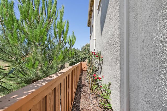 1789 Camino Real Way, Roseville, CA 95747