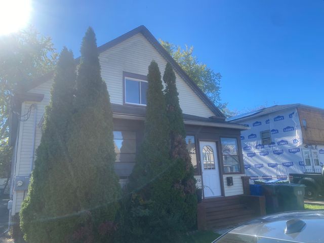 52 Pine Street, Hamden, CT 06514