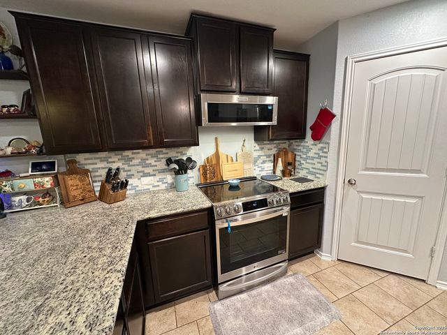 12003 Sapphire River, San Antonio, TX 78245