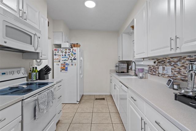 4615 S FERN CREEK AVENUE, Orlando, FL 32806