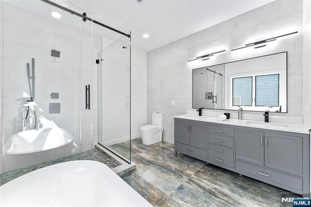 232 Grant Avenue, Cliffside Park, NJ 07010