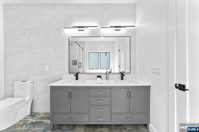 232 Grant Avenue, Cliffside Park, NJ 07010