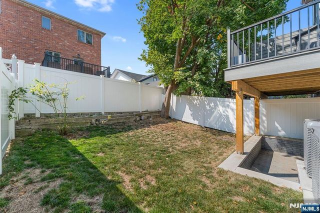 232 Grant Avenue, Cliffside Park, NJ 07010