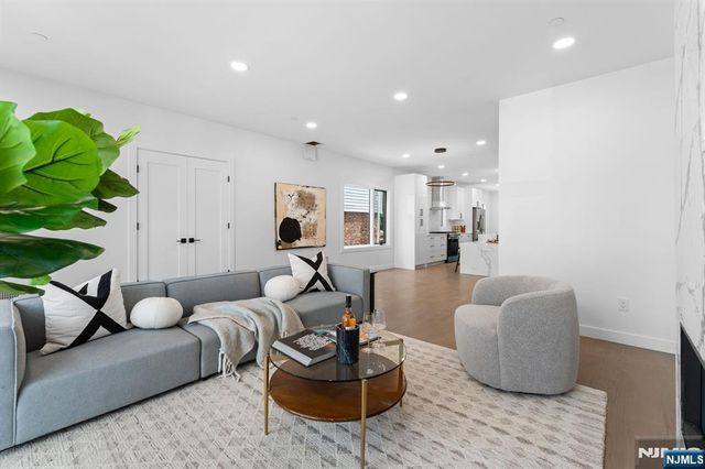 232 Grant Avenue, Cliffside Park, NJ 07010