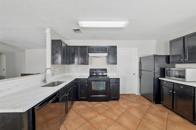 1105 Bannack Drive, Arlington, TX 76001