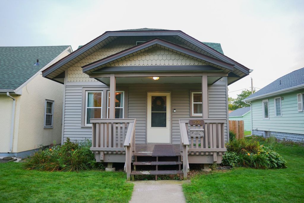 1976 Orange Avenue E, Saint Paul, MN 55119