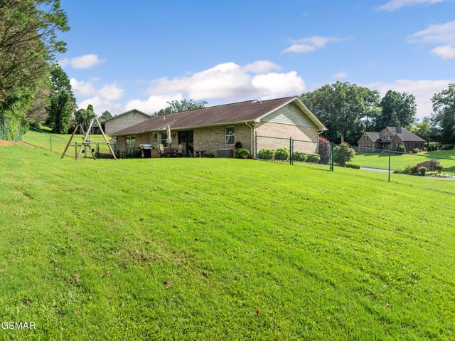 1301 Snappwood Drive, Sevierville, TN 37862