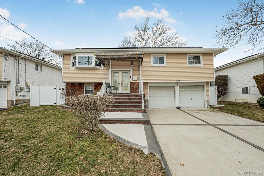 1008 Wood Park Drive, Baldwin, NY 11510