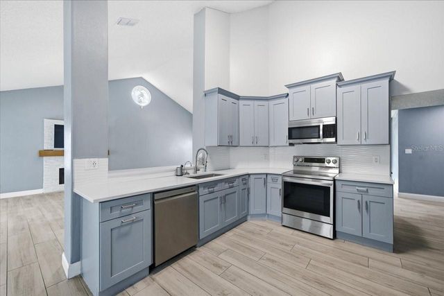 14903 BARBY AVENUE, Tampa, FL 33625