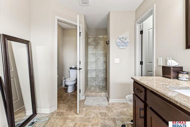 6418 N 163rd Street, Omaha, NE 68116