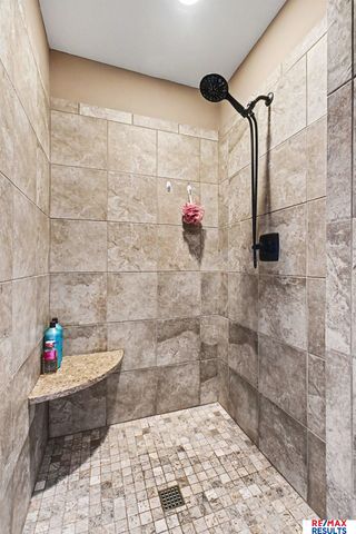 6418 N 163rd Street, Omaha, NE 68116